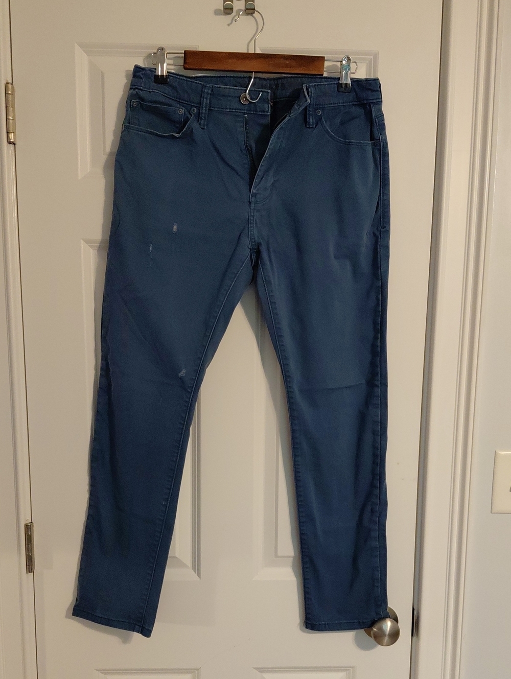 Dockers Alpha Khaki Slim Fit, Size W32,L30, Blue